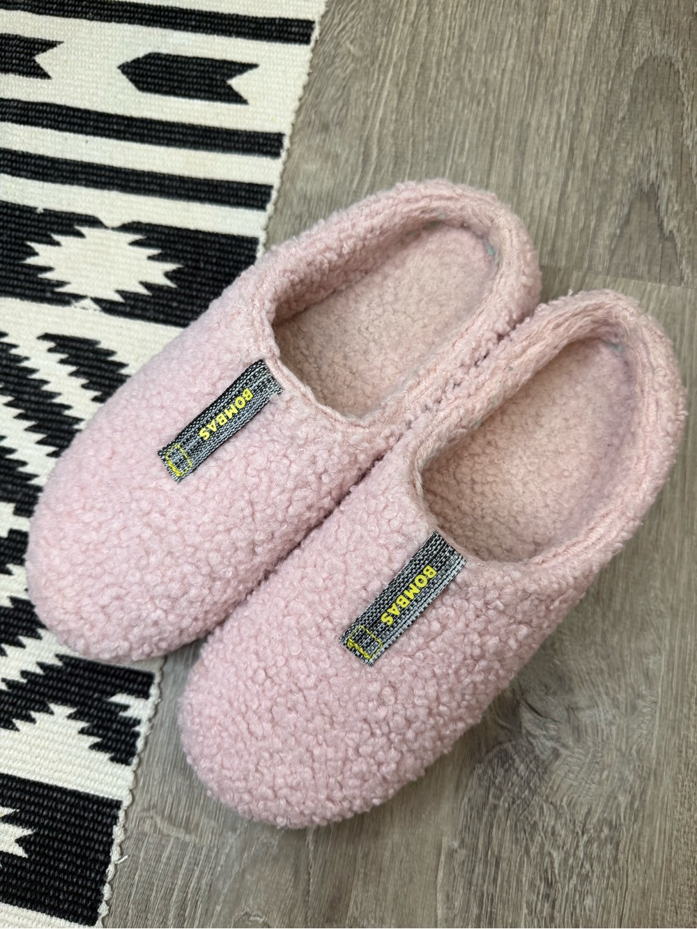 Bombas size 8 Sunday Slippers Fleece Cozy Comfy Slip-On - Picture 2 of 7